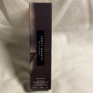 Fenty Beauty Pro Filt’R Soft Matte Foundation
